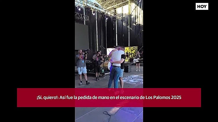 Una pedida de mano sobre el escenario de Palomos