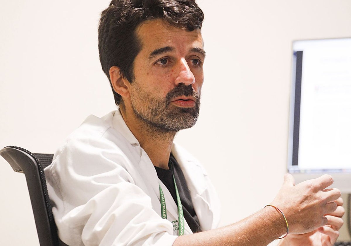 Juan Carlos Portilla, neurólogo coordinador de la Unidad de Ictus del Hospital Universitario de Cáceres.