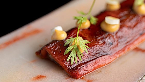 Un plato moderno inspirado en dos clásicos extremeños