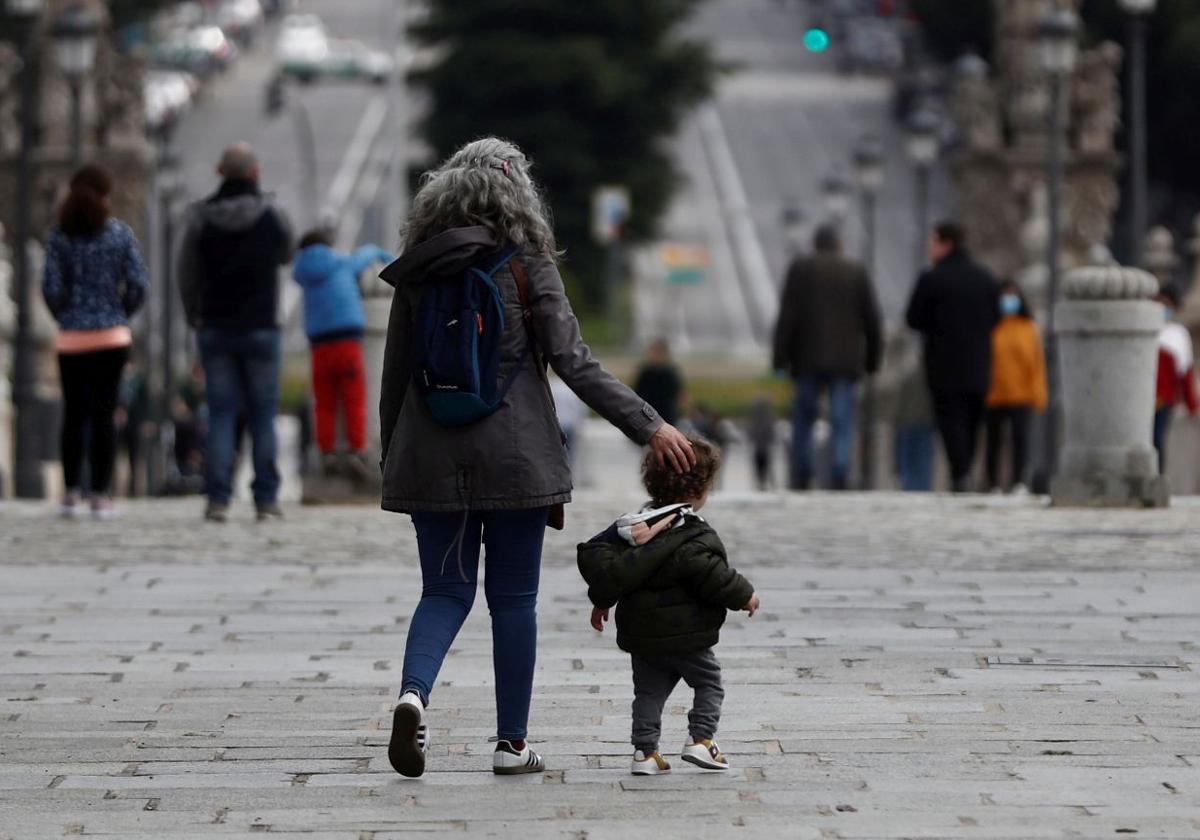 La Seguridad Social reconoce hasta 5 años de cotización a mujeres con hijos