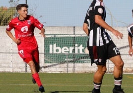 Álvaro Barrena en el duelo entre el Diocesano y el Badajoz.