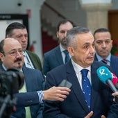 Ángel Pelayo Gordillo, de Vox, en la presentación de la iniciativa.