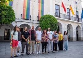 Representantes de las asociaciones del Orgullo de Mérida.