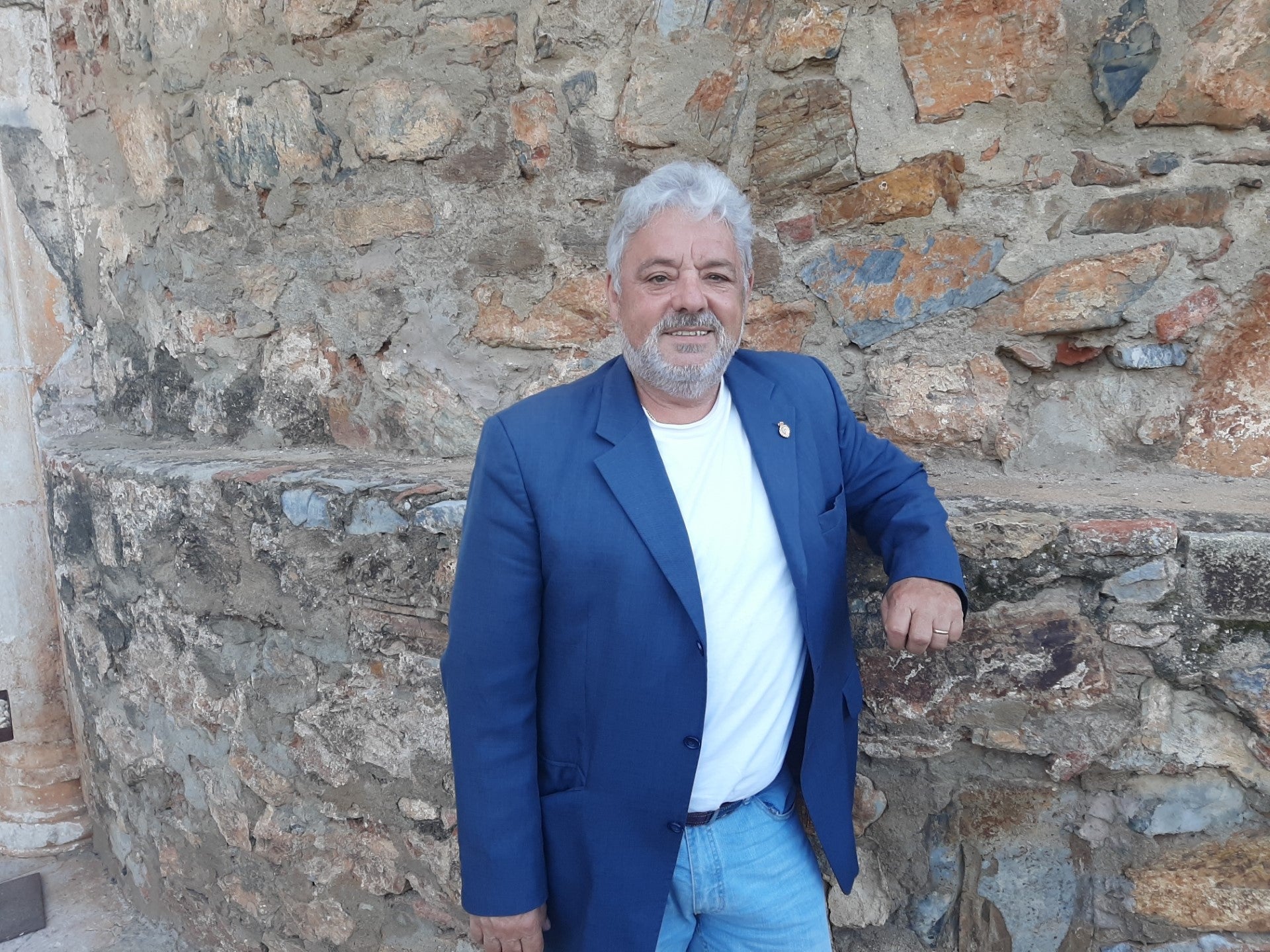 José Santiago Lavado.