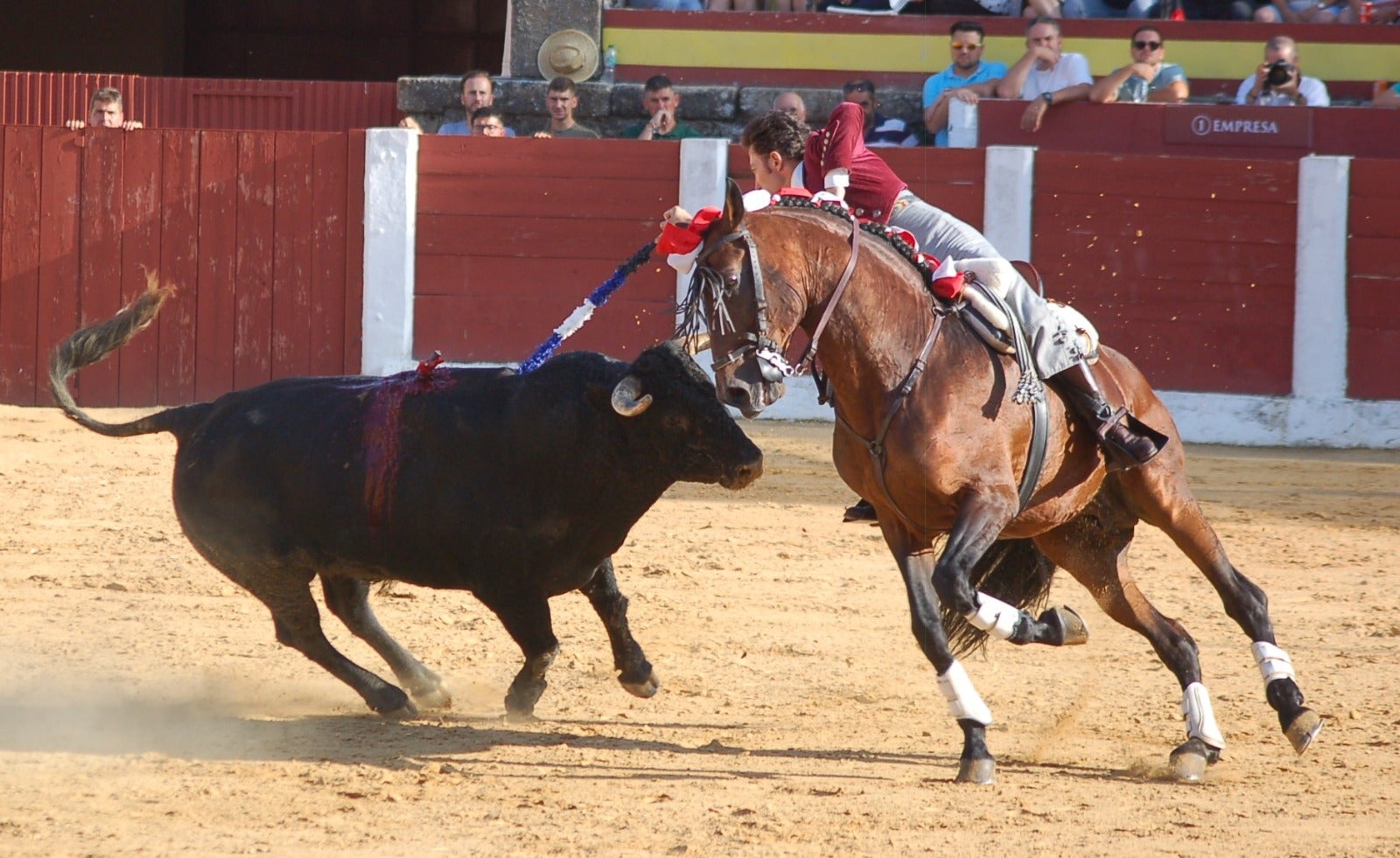 Fotos | Así fue la carrida de toros donde Diego Ventura y Leonardo Hernández salieron a hombros