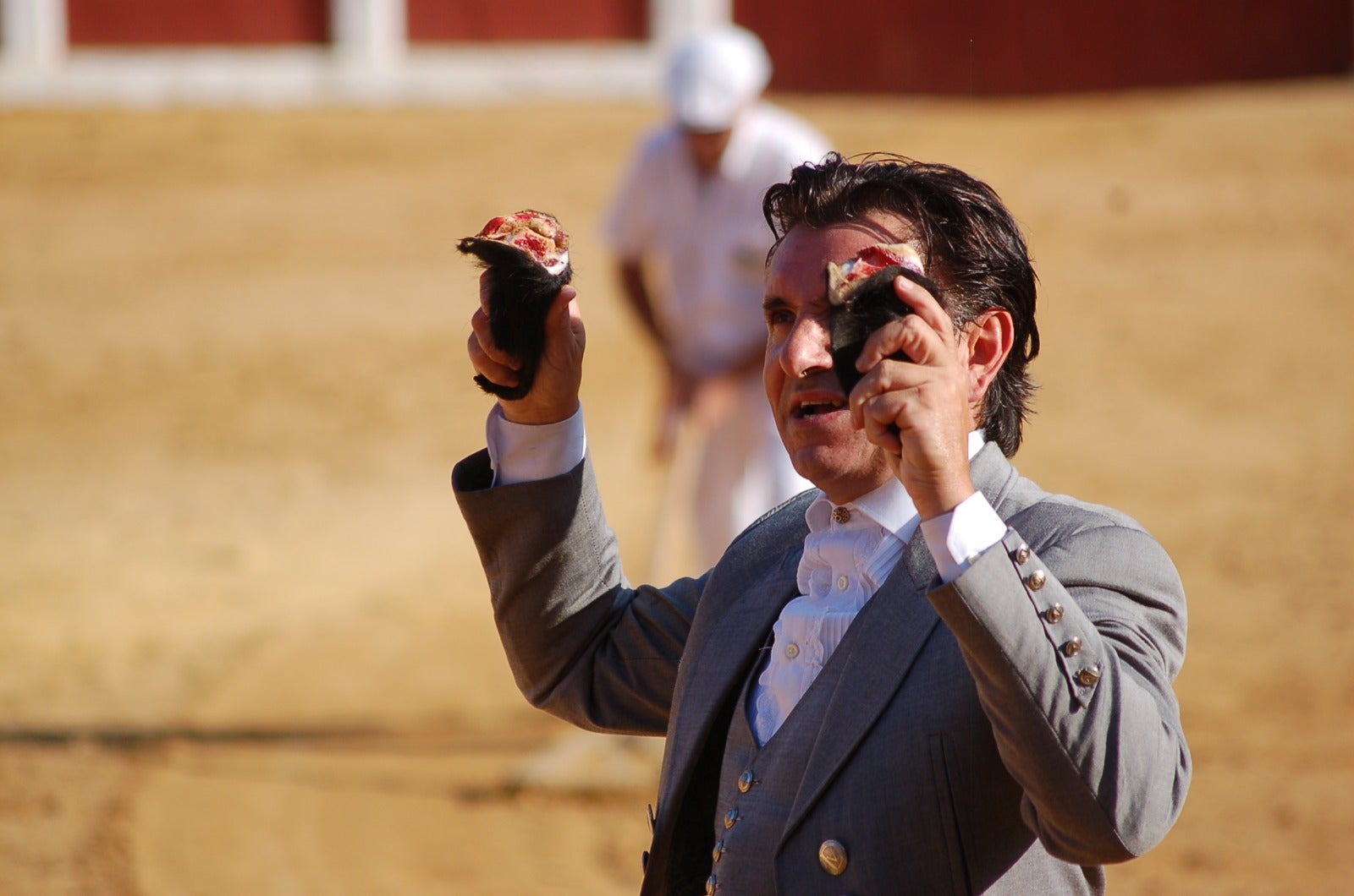 Fotos | Así fue la carrida de toros donde Diego Ventura y Leonardo Hernández salieron a hombros