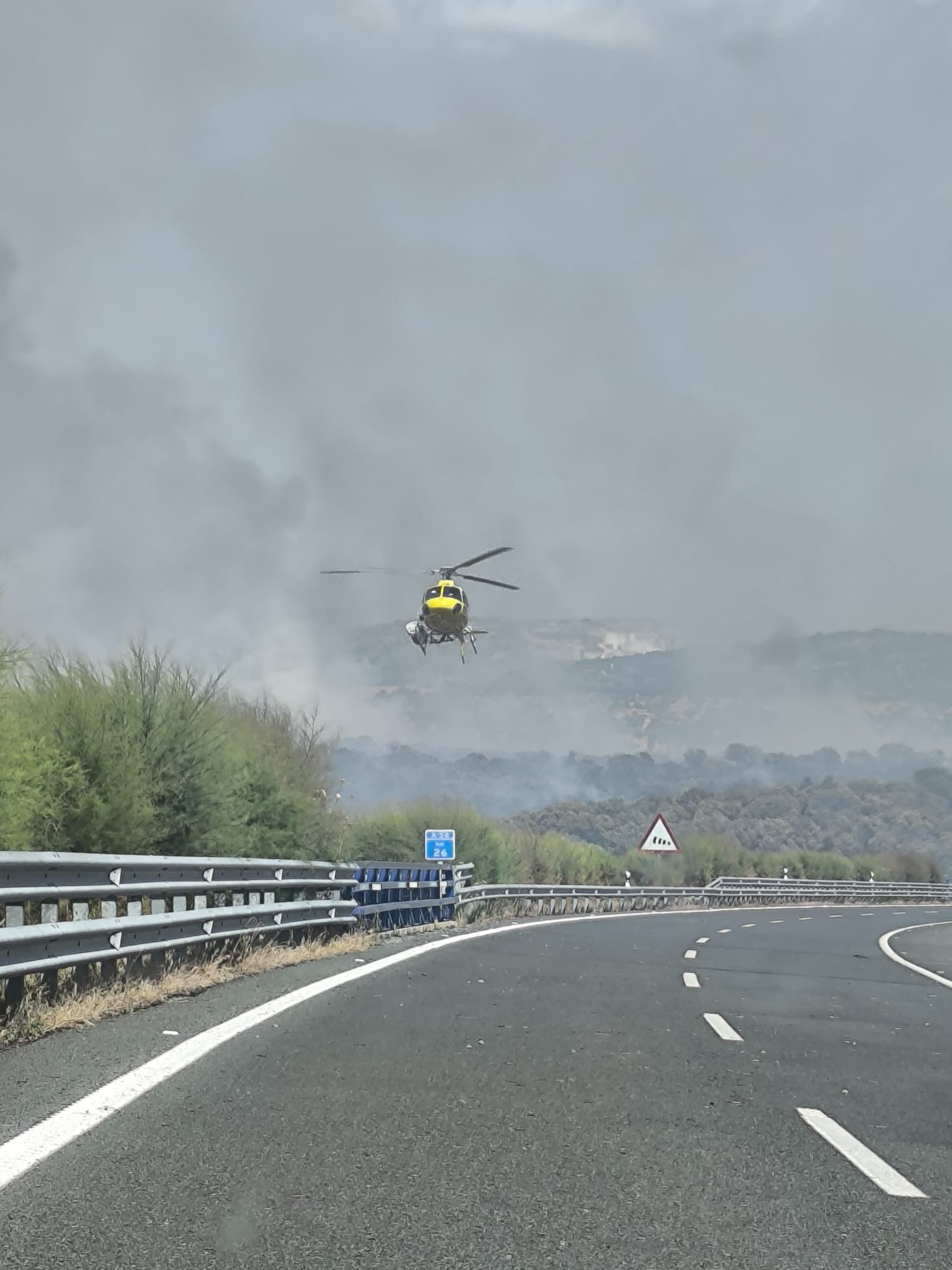 Humo visto desde la autovía A-58.