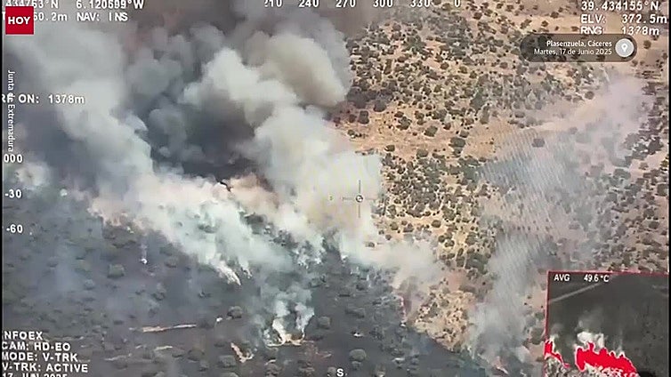 El incendio de Plasenzuela ya ha calcinado mil hectáreas aunque desactiva el nivel 1 de peligrosidad
