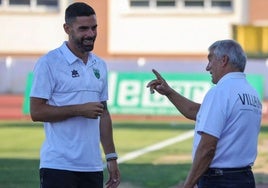 Pajuelo seguirá un año más como capitán del Villanovense.