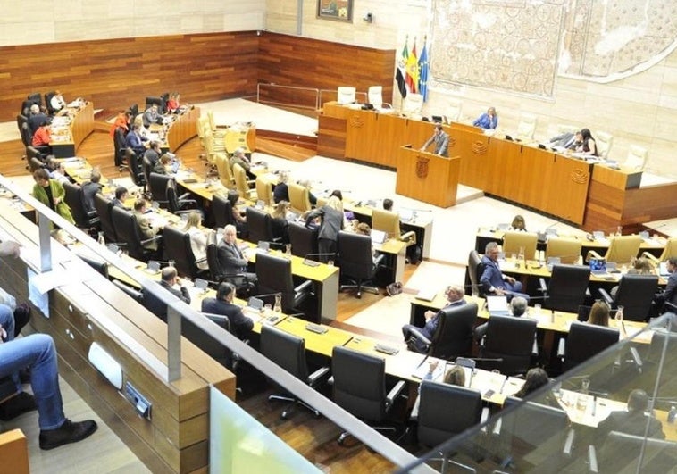 Sigue en directo el pleno de la Asamblea de Extremadura