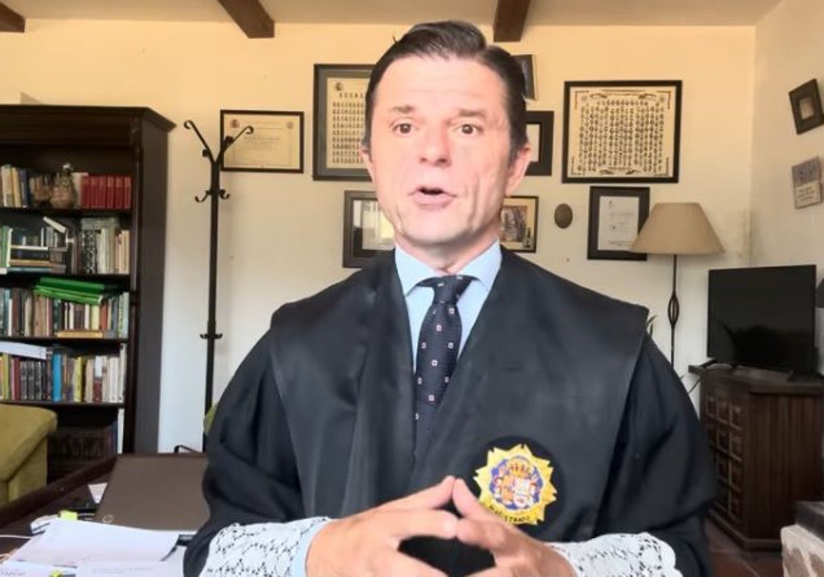 Sáenz de Tejada: el exjuez de Badajoz que ofreció ayuda a la 'fontanera de Ferraz'