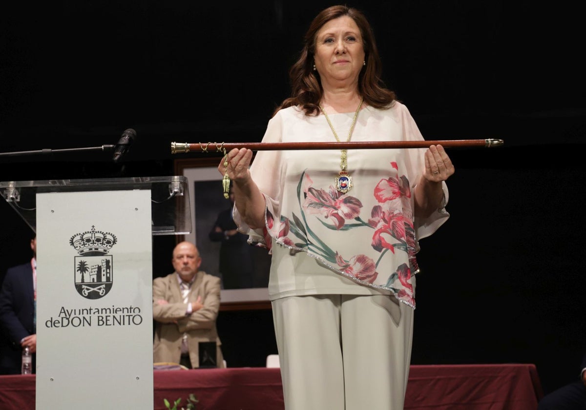 María Fernanda Sánchez (Siempre Don Benito), aún alcaldesa dombenitense, en el día de su toma de posesión, hace dos años.