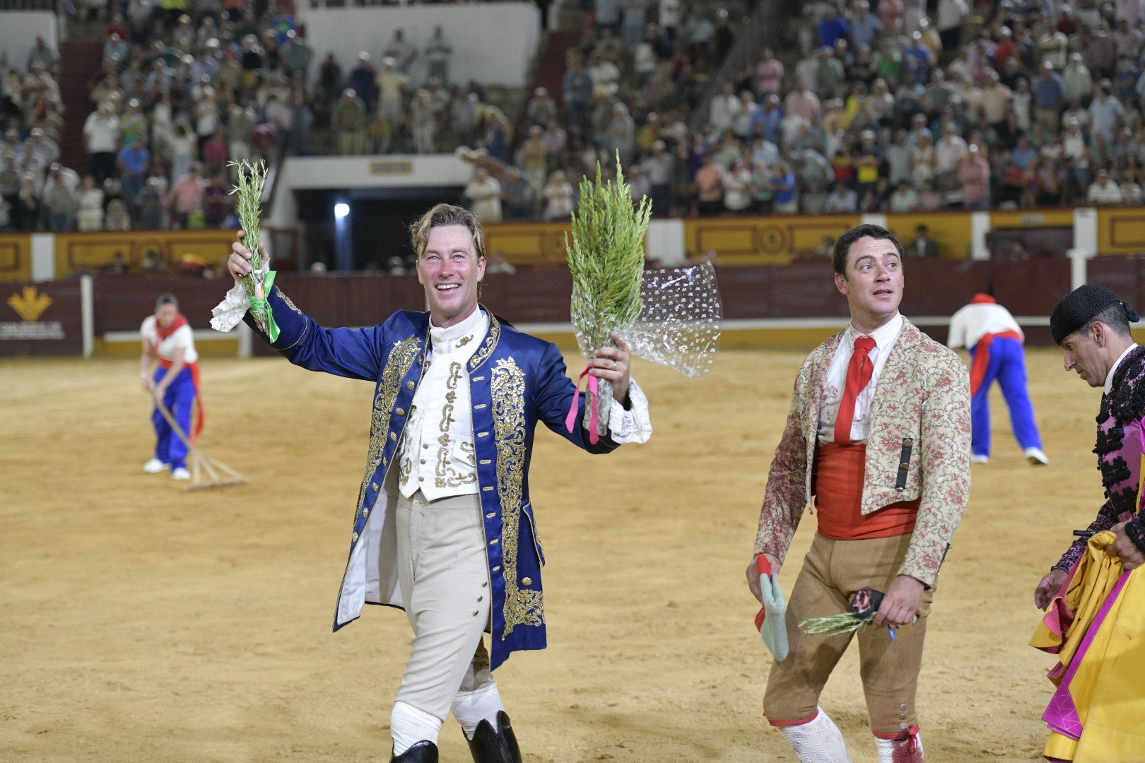 Fotos | Las mejores imágenes de la primera corrida de toros de la feria de San Juan de Badajoz 2025