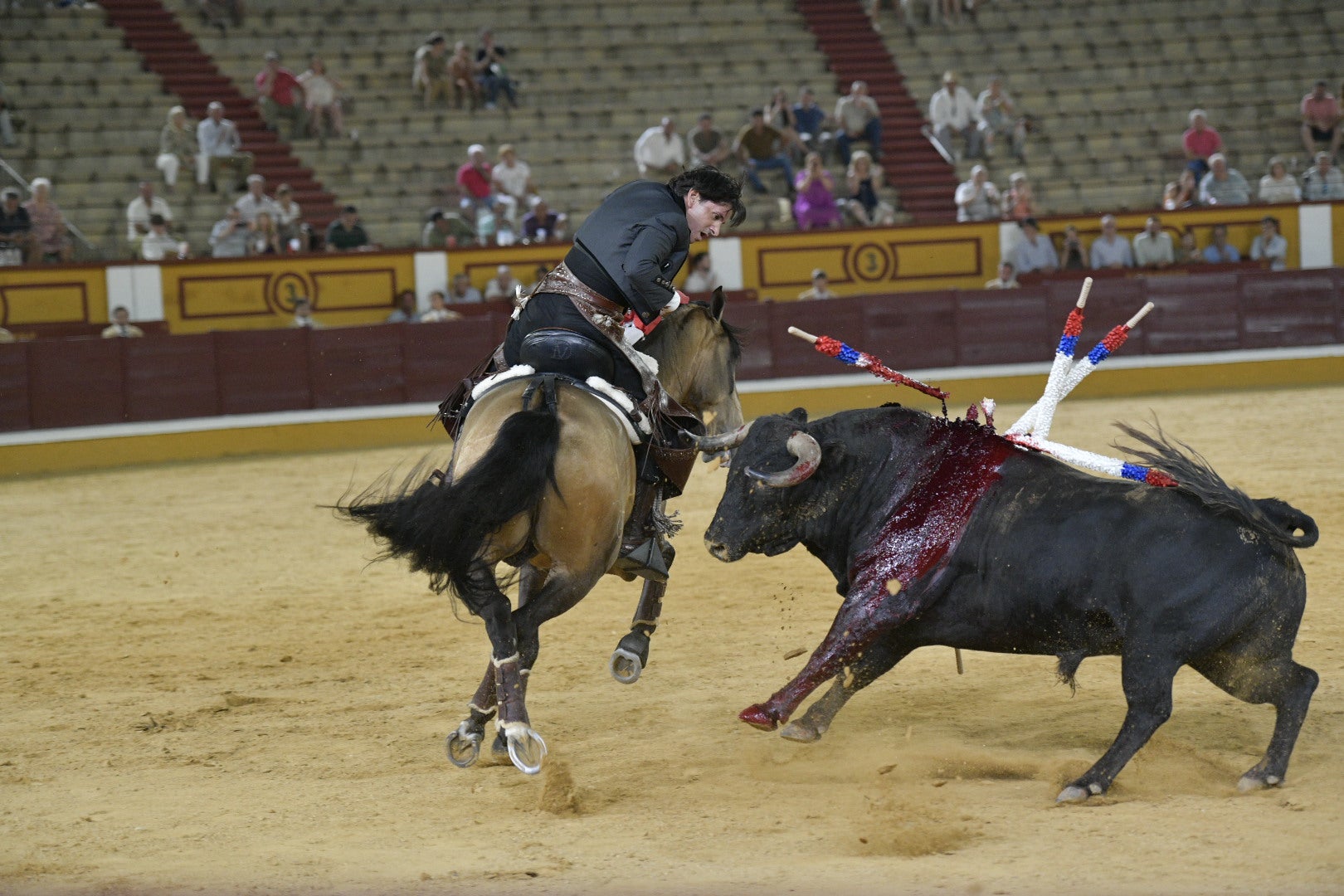 Fotos | Las mejores imágenes de la primera corrida de toros de la feria de San Juan de Badajoz 2025