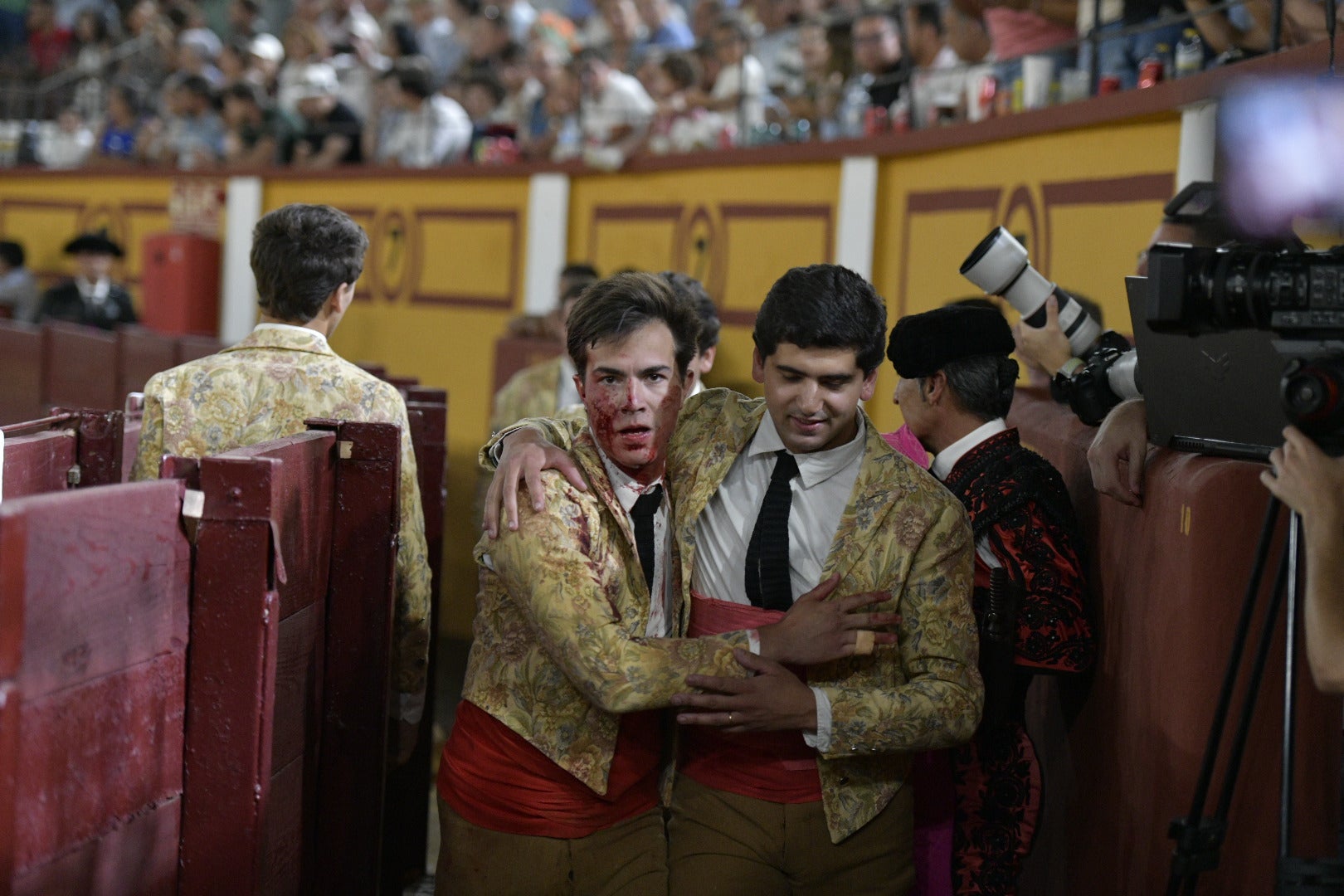 Fotos | Las mejores imágenes de la primera corrida de toros de la feria de San Juan de Badajoz 2025