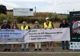 Concentración simbólica en el paraje de Fuentidueñas.