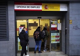 Cómo solicitar la nueva ayuda del SEPE para mayores de 30 años que han agotado el paro