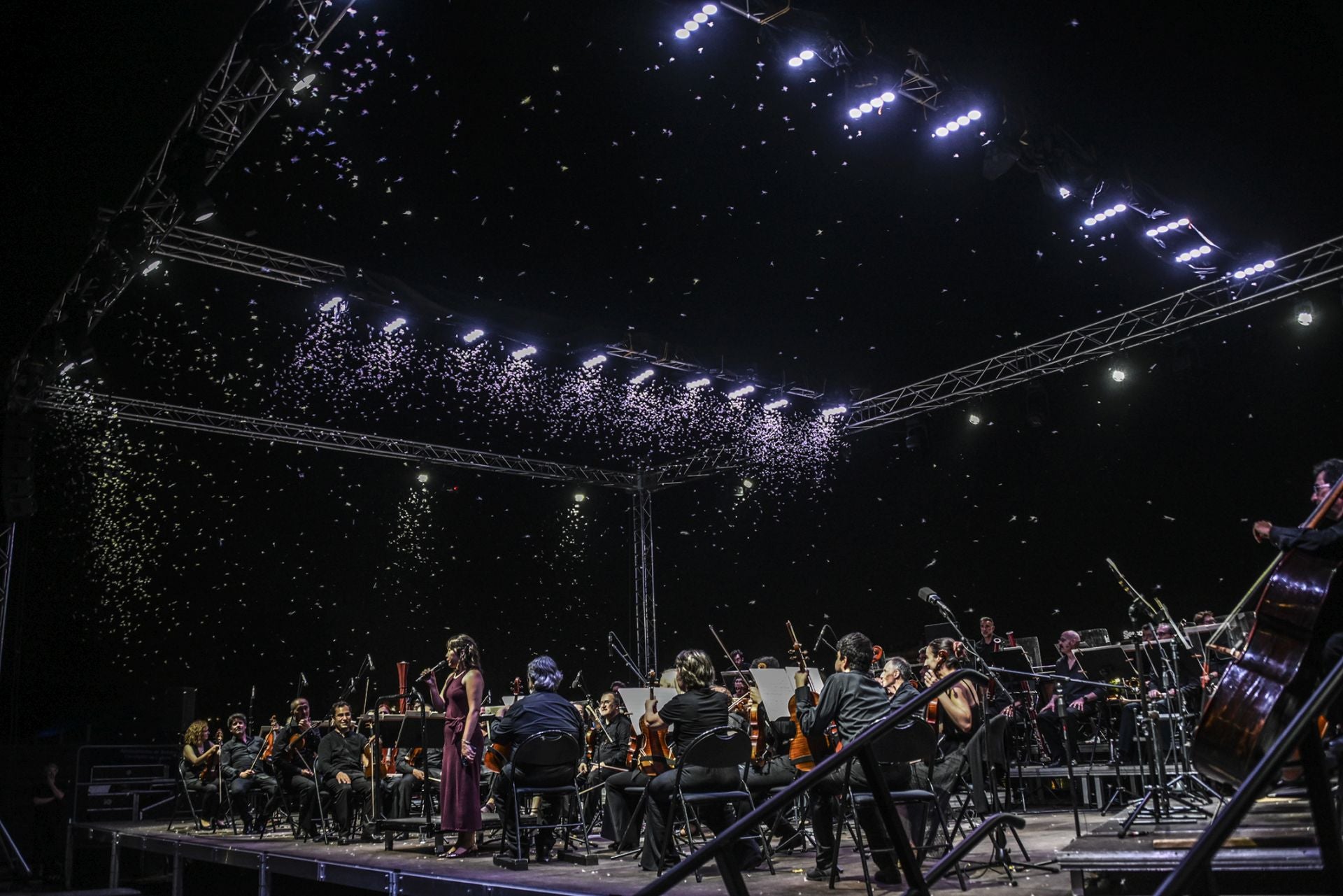 Así fueron los fuegos artificiales de la Feria de San Juan de Badajoz