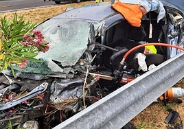 Así han quedado los coches implicados en el accidente mortal de la EX-A1 en Moraleja