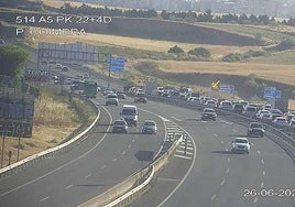 Grandes retenciones en la autovía A-5 por un accidente en Navalcarnero