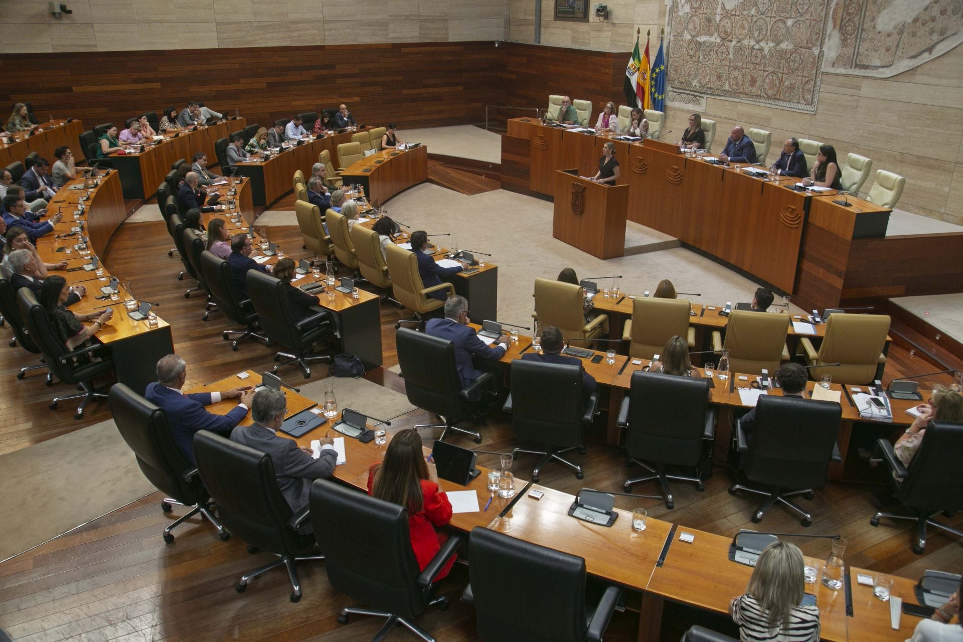 El debate sobre el estado de la región, en imágenes