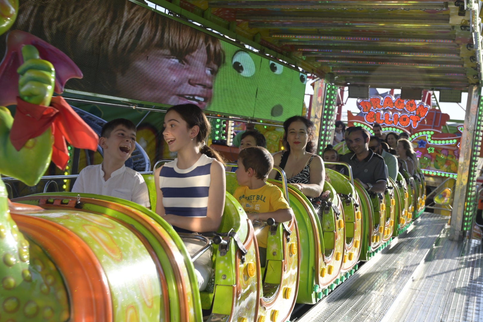 Fotos | Los pequeños disfrutan de la feria en el Día del Niño