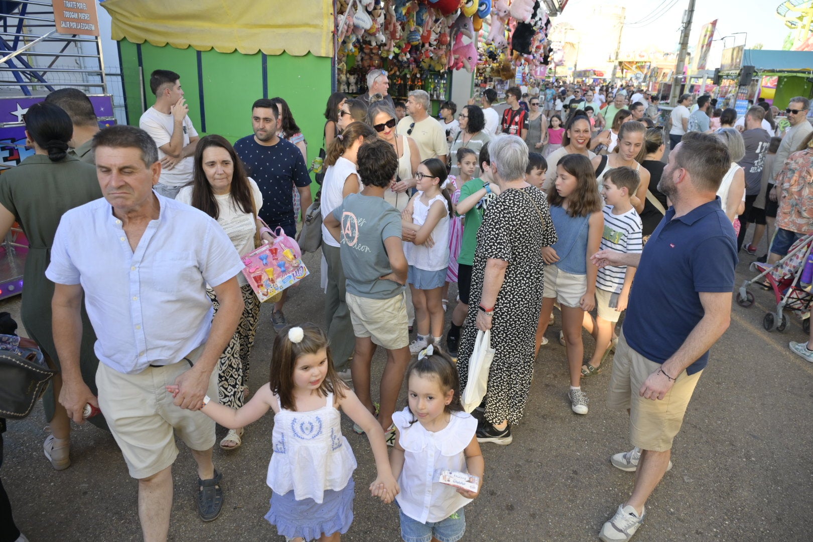 Fotos | Los pequeños disfrutan de la feria en el Día del Niño