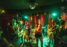 La diversidad a escena y rock adolescente