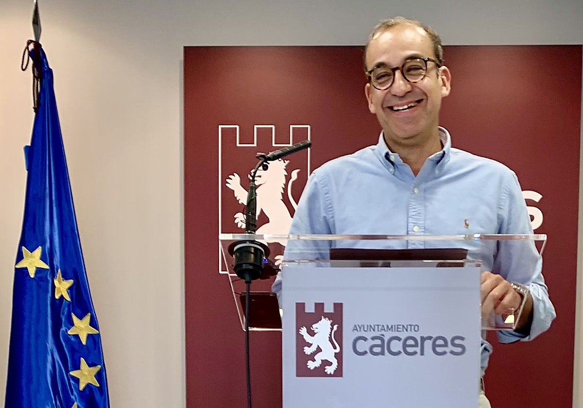 Rafael Mateos, este viernes al término de la Junta de Gobierno de Cáceres.