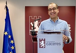 Rafael Mateos, este viernes al término de la Junta de Gobierno de Cáceres.