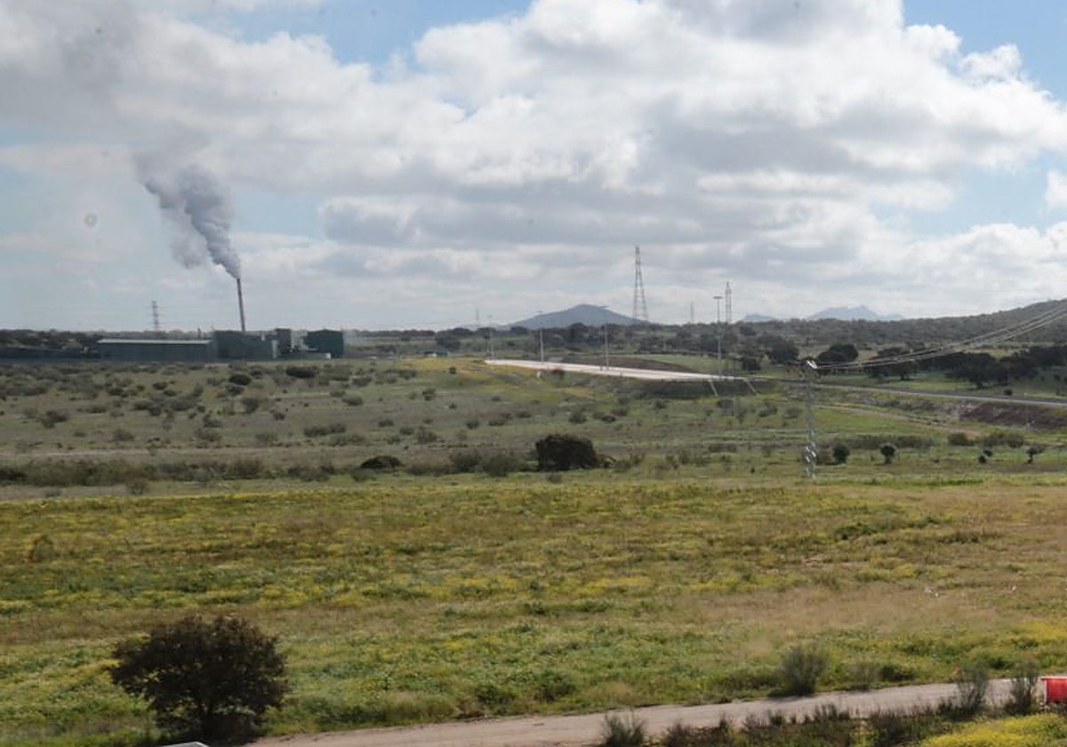 Parcela elegida para la planta, en el parque Expacio Mérida, junto a la nueva terminal ferroviaria.