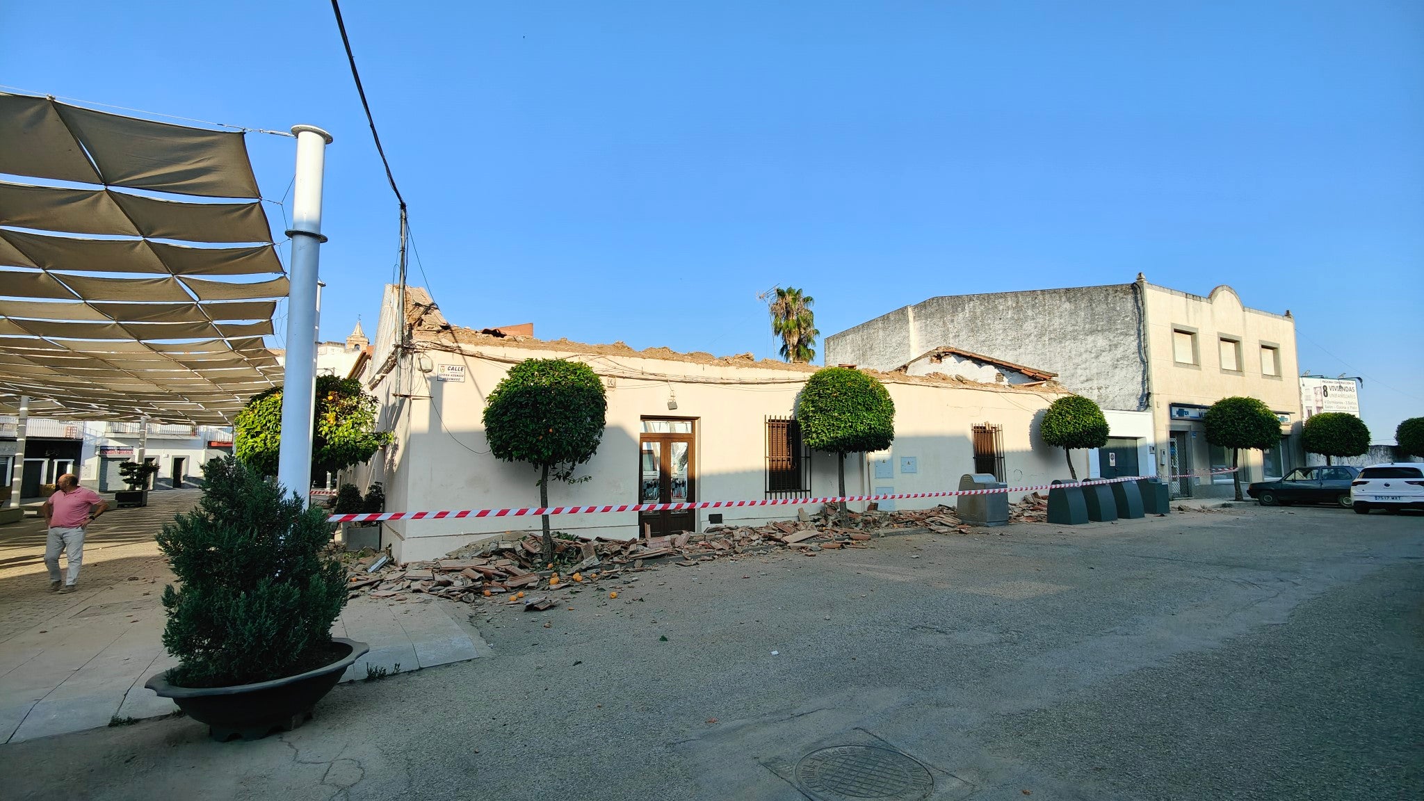 Fotos | Así está la Casa del Pueblo de Valverde de Leganés tras el derrumbe