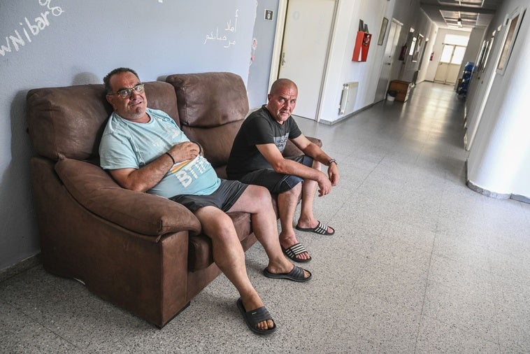 El Centro Hermano de Cáritas amplía su horario por el calor para las personas sin hogar