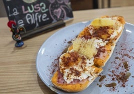 'La Lusa de Alfre', del establecimiento 'La Rosa de Alfre', tostada ganadora de la edición del concurso del año pasado.