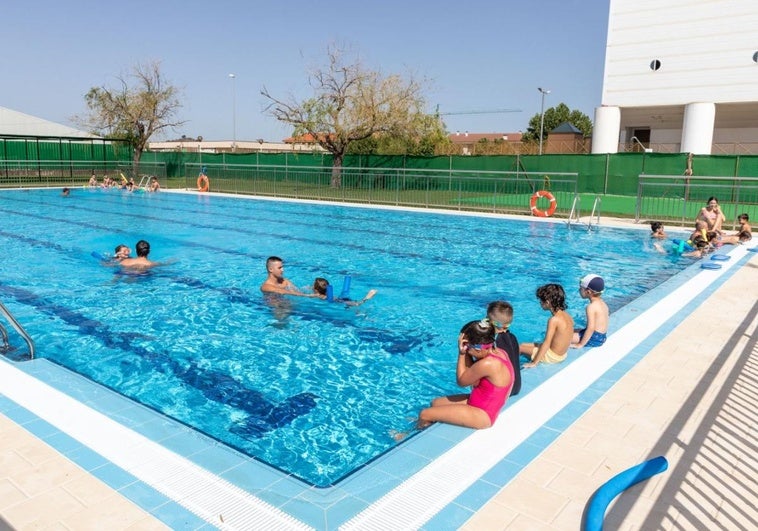 La AECC avisa sobre los efectos nocivos del sol en los niños pequeños