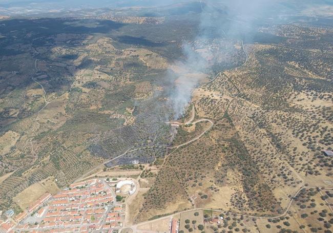 Vista aérea del incendio.