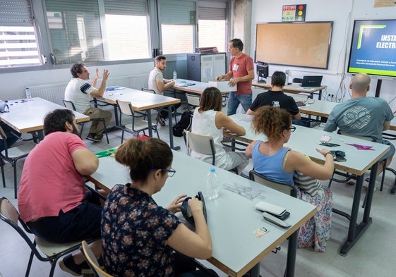 Participantes en las oposiciones docentes durante el examen del pasado 21 de junio.