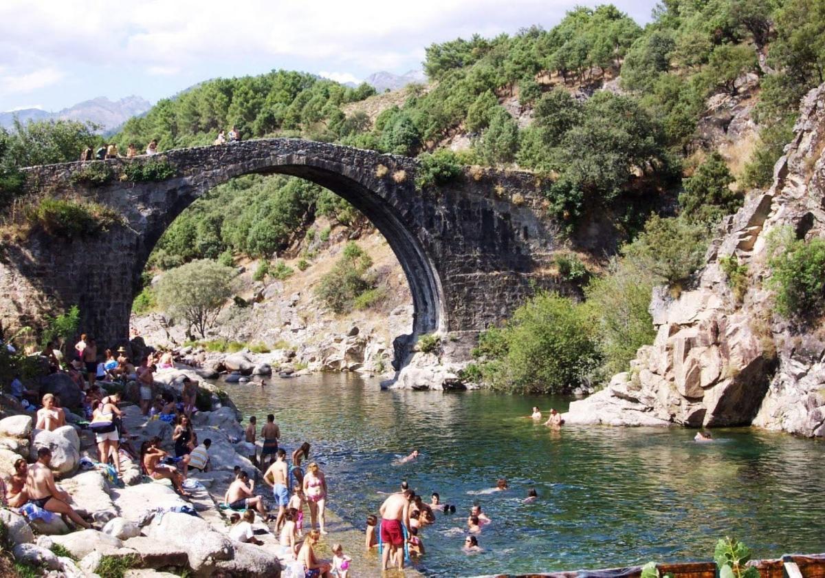 Garganta de Alardos.