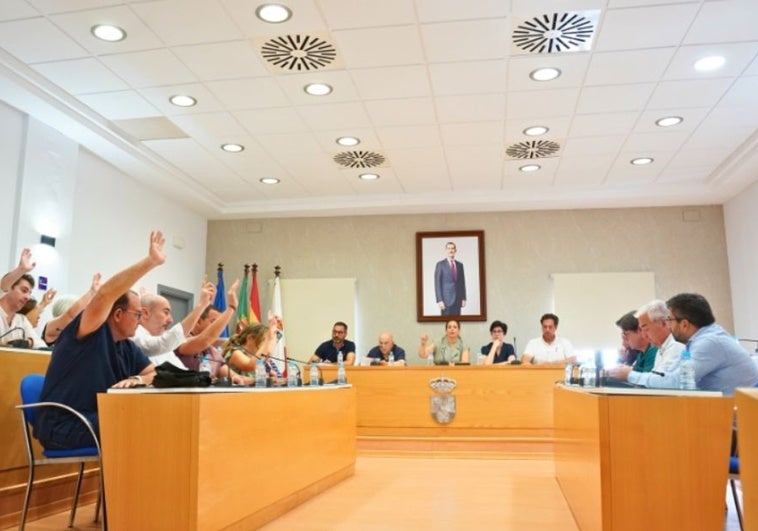 Don Benito compra a Avante una parcela industrial por 3,3 millones y el PSOE afirma que ya era del Ayuntamiento