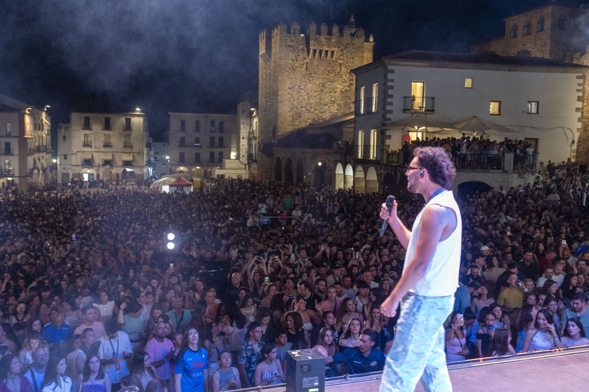 Fotos | La Plaza Mayor de Cáceres brilla con LOS40 Summer Live