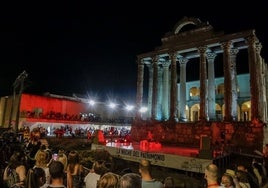 Actividad en el Templo de Diana en una edición de 'La Noche del Patrimonio'.
