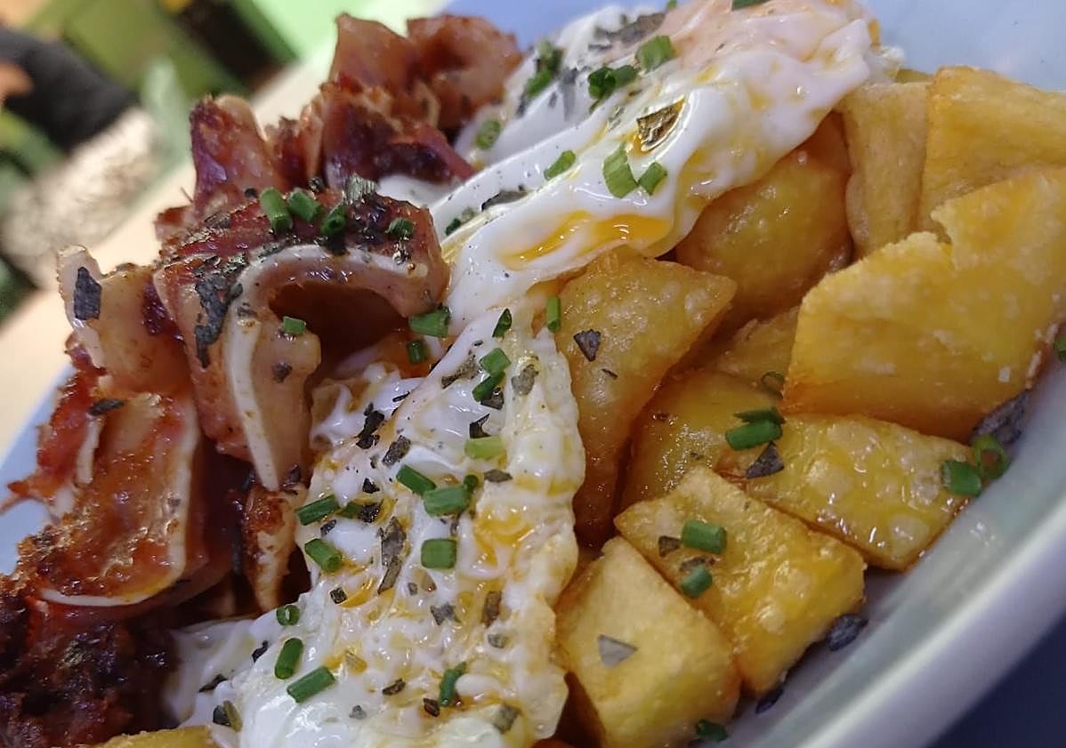 Imagen principal - En la propuesta de Abraham no falta la casquería.