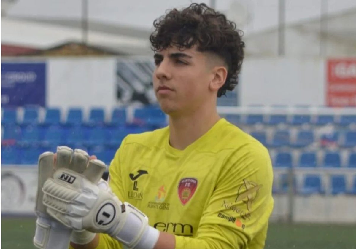 Álex Gil con el Puente Genil.