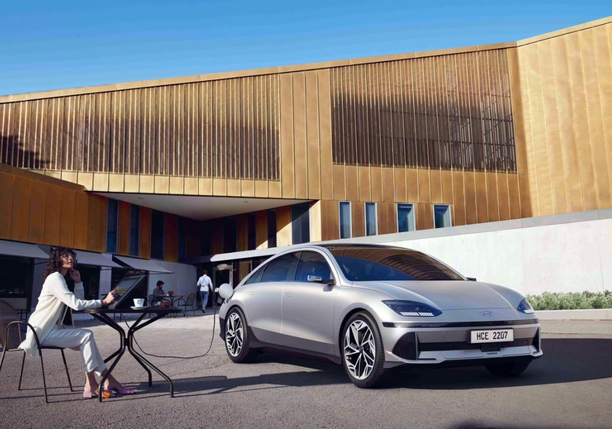 El coche eléctrico puede dar servicio a otros elementos externos. POLO