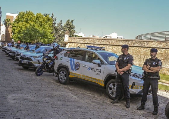 Presentación reciente de nuevos coches de la Policía Local.