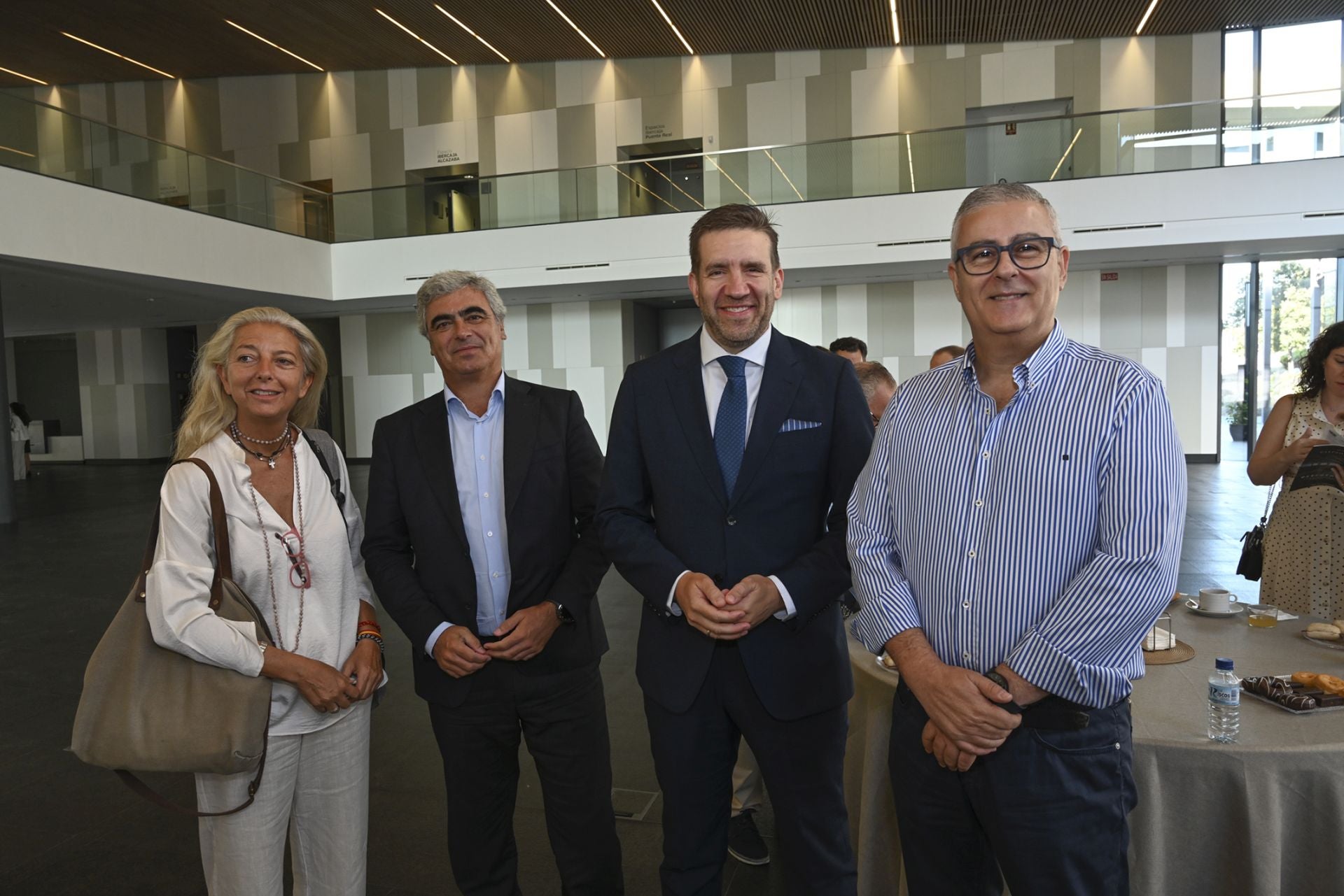 Nuria Arias, José López, Roberto Ledesma y Ángel García.