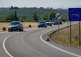 La frontera en la carretera de Campomayor.