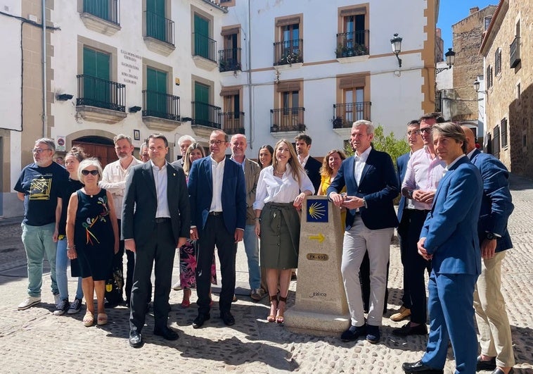 Cáceres y Santiago, unidos por un camino
