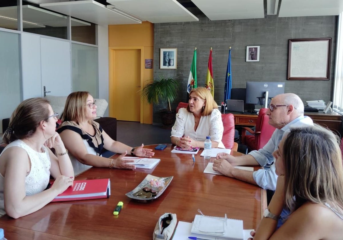 Reunión de Educación con el ampa y CC OO.