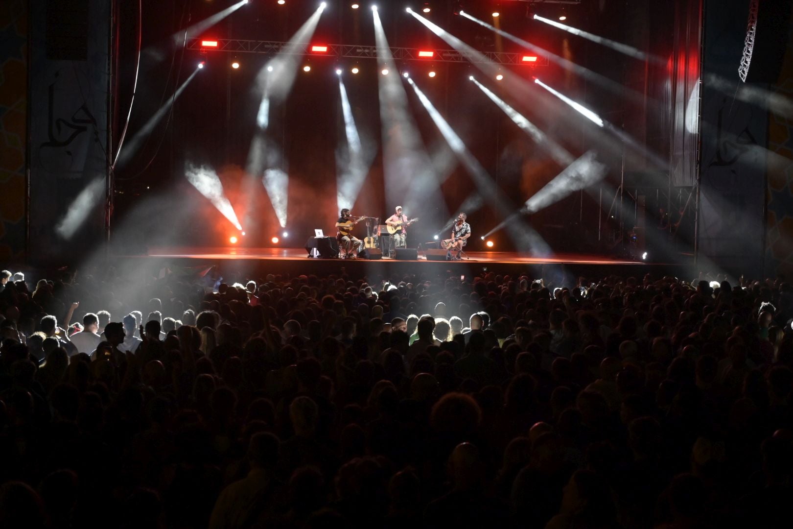 Así fue el concierto de Manu Chao en el Alcazaba Festival de Badajoz